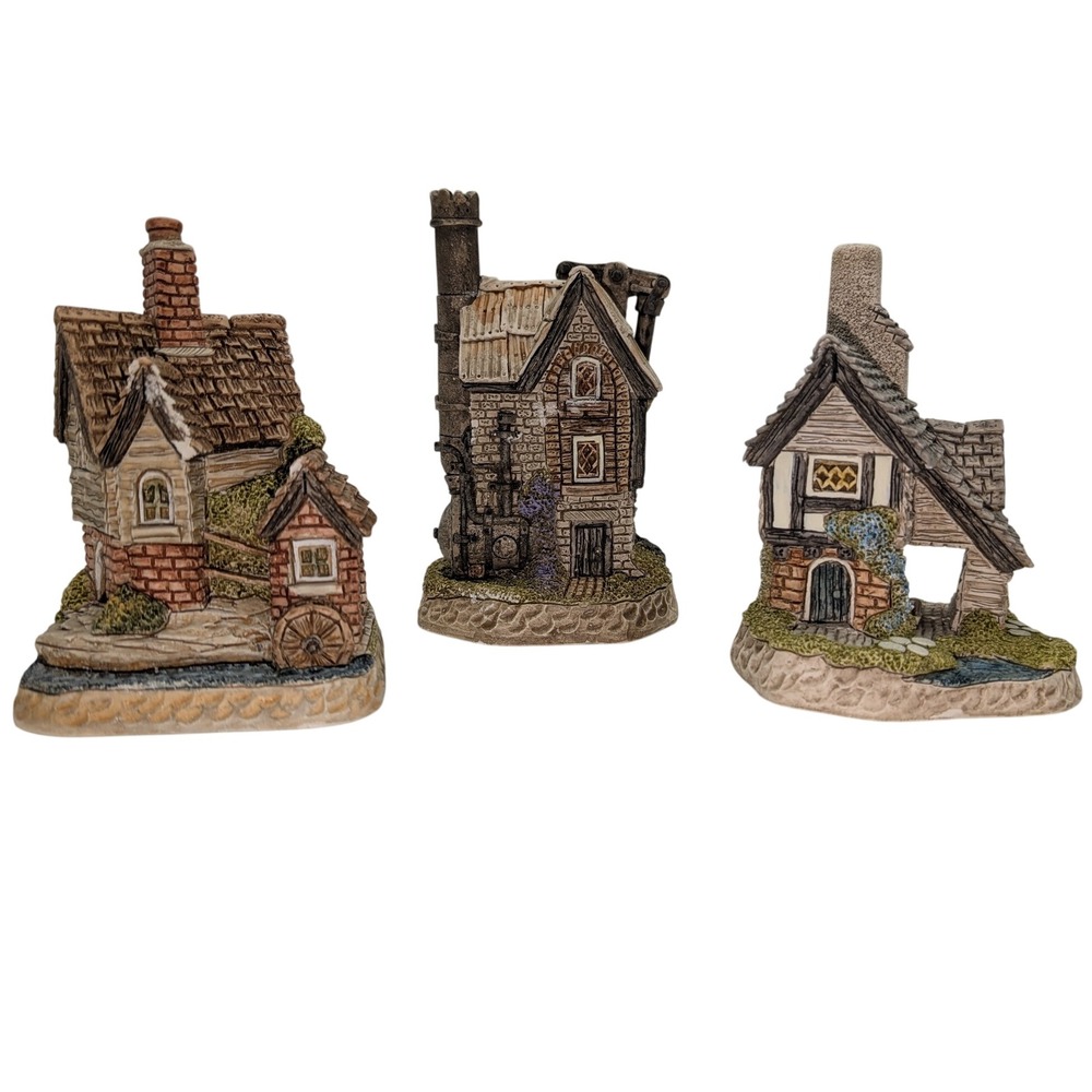 David Winter Cottages Traditional Crafts Collection Set of 3 D1088 D1089 D1062